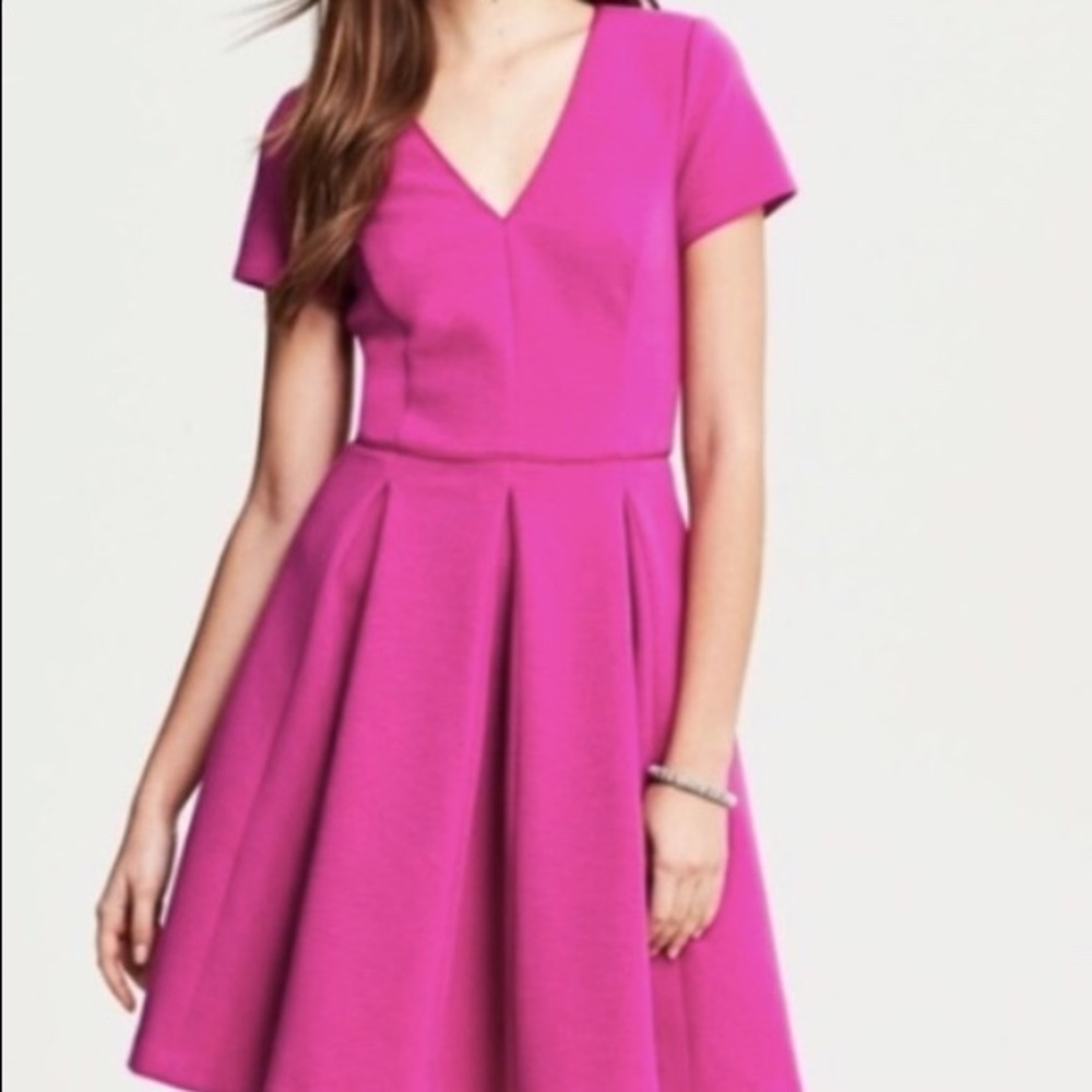 V neck flare dress